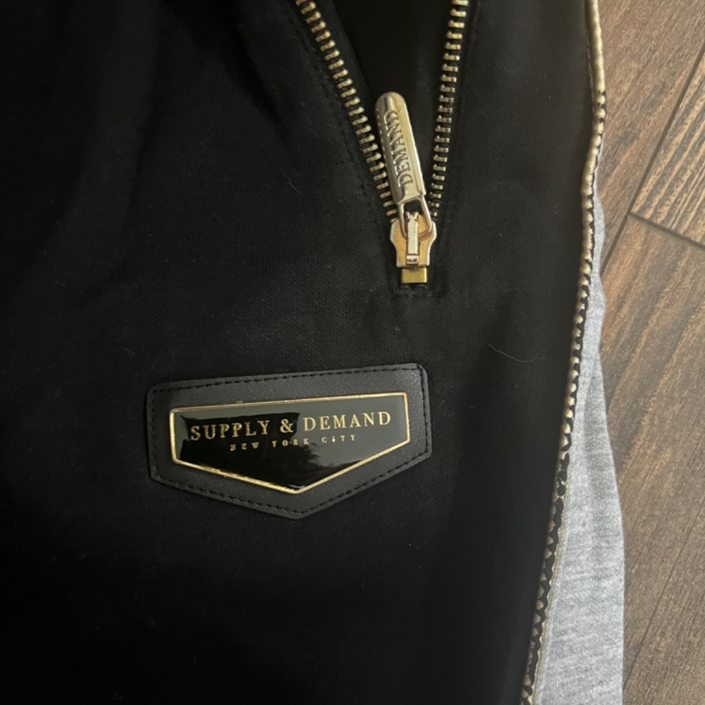 Men’s supply and demand joggers - Picture 2 of 3